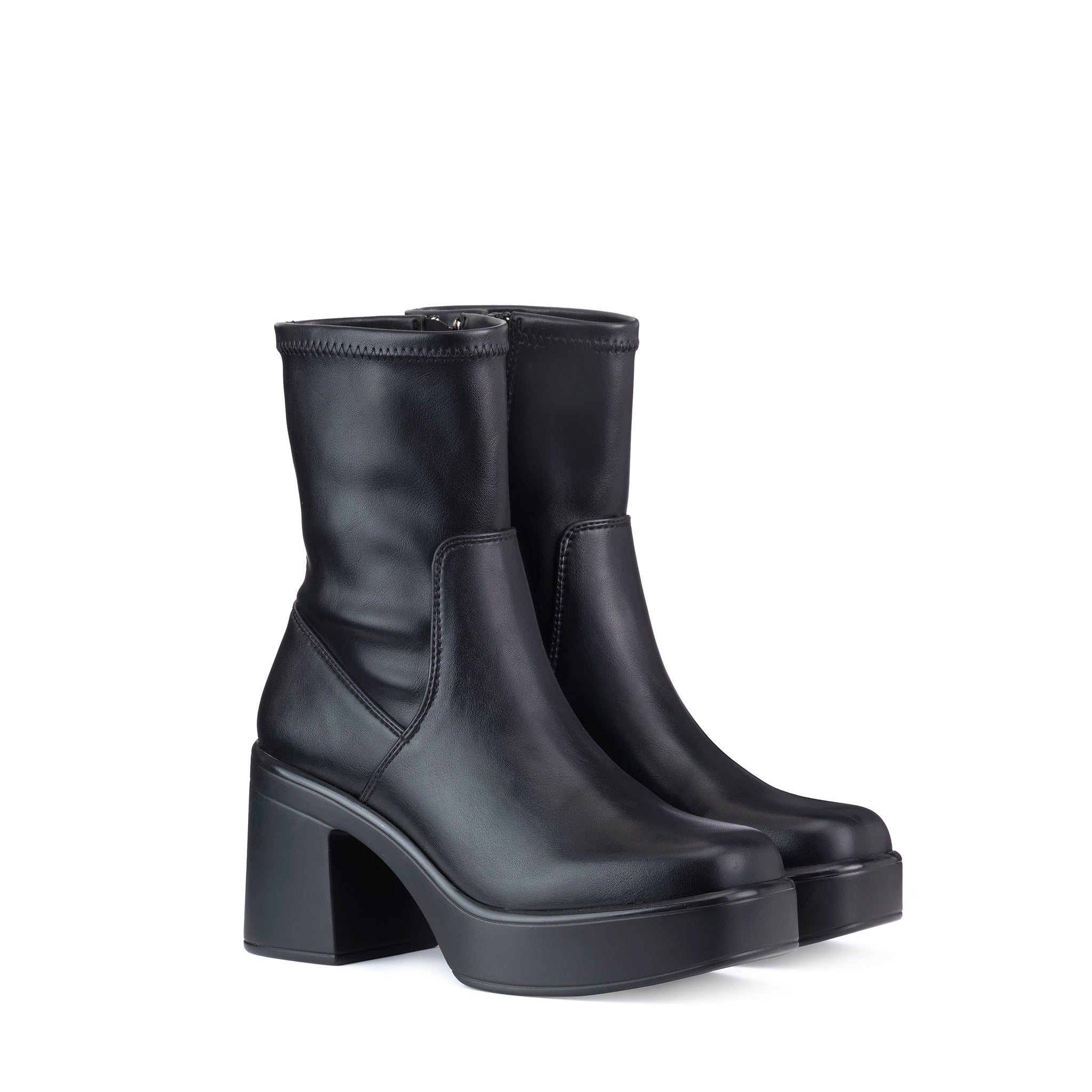 Botas online marca gillio